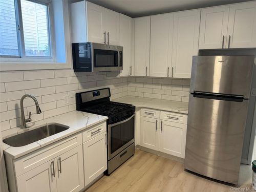 33 Union Ln, Mount Vernon, NY, 10553-1772 | Card Image