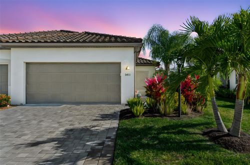 5433 Mystic Water Cv, LAKEWOOD RANCH, FL, 34211-1465 | Card Image