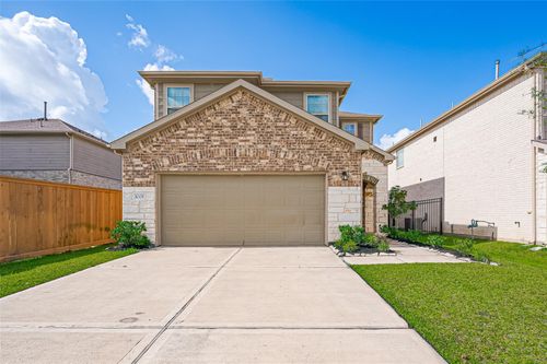 1001 Laguna Cove Dr, Katy, TX, 77493-4649 | Card Image