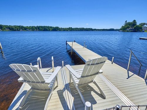 11 Lakeshore Drive Ext, West Brookfield, MA, 01585-2775 | Card Image