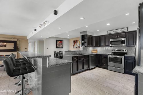 411-7940 E Camelback Rd, Scottsdale, AZ, 85251-2616 | Card Image
