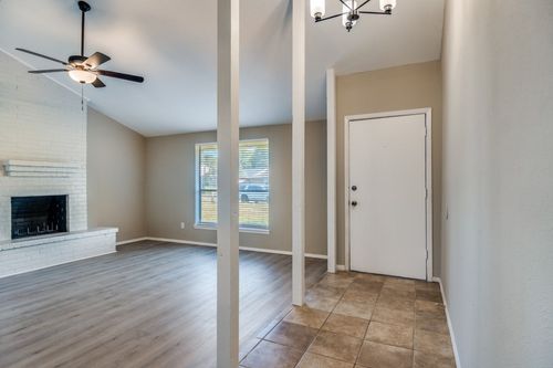 2902 Forest Park Dr, Garland, TX, 75040-3228 | Card Image