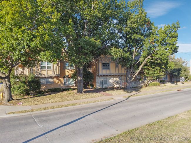 APT-15 - 1107 45 Th Pl, Condo with 2 bedrooms, 2 bathrooms and null parking in Tulsa OK | Image 27
