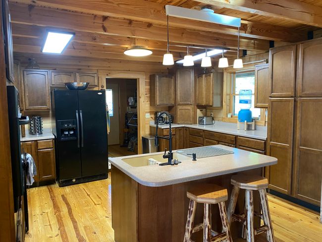 431 Harold Luke Rd, House other with 4 bedrooms, 4 bathrooms and null parking in Campton KY | Image 36