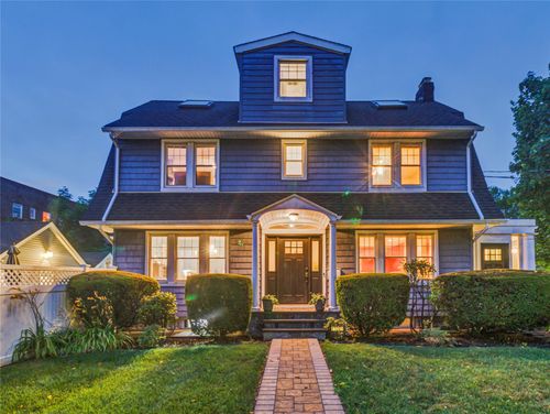 108 Vincent Ave, Lynbrook, NY, 11563-3637 | Card Image