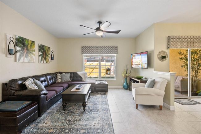 8955 Coco Palm Rd, Townhouse with 3 bedrooms, 3 bathrooms and null parking in KISSIMMEE FL | Image 11