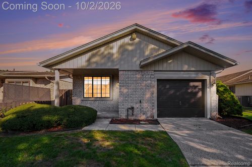 13811 Brockington Dr, Warren, MI, 48088-5107 | Card Image