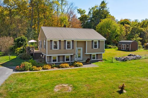 17 Alderwood Ct, Claremont, NH, 03743-4936 | Card Image
