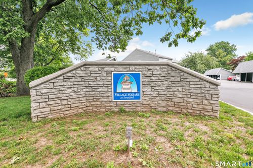 40-40 Ferry Ct, Stratford, CT, 06615-6061 | Card Image