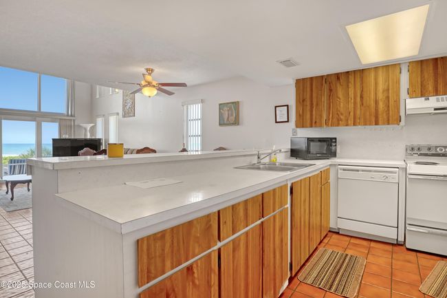 309 - 5050 Ocean Beach Blvd, Condo with 2 bedrooms, 2 bathrooms and null parking in Cocoa Beach FL | Image 20