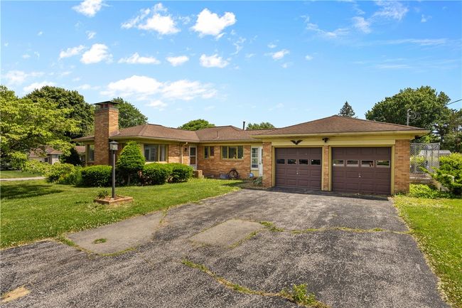 127 Viewcrest Dr, House other with 3 bedrooms, 2 bathrooms and null parking in Irondequoit NY | Image 33