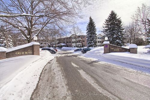 309-111 Grew Blvd, Jacksons Point, ON, L0E1L0 | Card Image