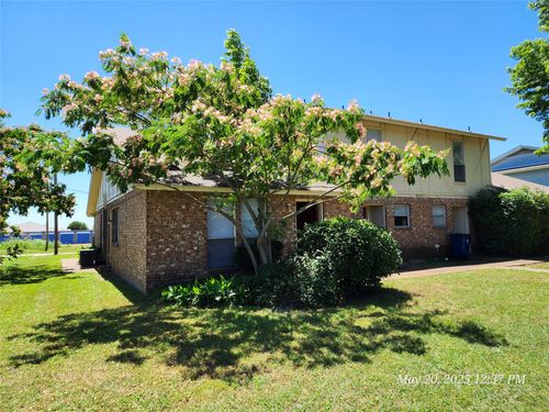 a-429 Sw Thomas St, Burleson, TX, 76028-4594 | Card Image