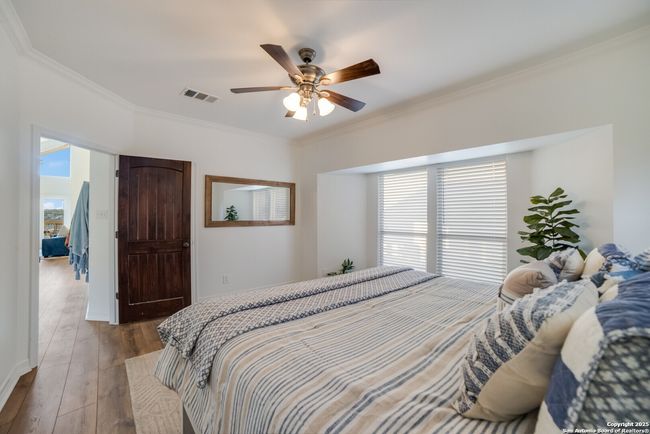 693 Riviera Dr, House other with 3 bedrooms, 2 bathrooms and null parking in Canyon Lake TX | Image 14