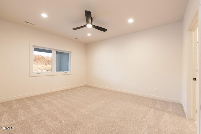 2002 Prairie Hawk Dr, Townhouse with 4 bedrooms, 3 bathrooms and null parking in Bismarck ND | Image 13