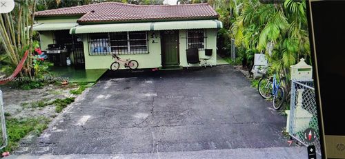 1440 Ne 183rd St, North Miami Beach, FL, 33179-4833 | Card Image