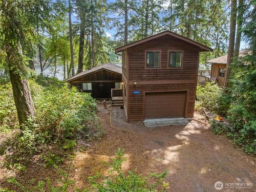 10911 Country Club Dr, Anderson Island, WA, 98303-9705 | Card Image