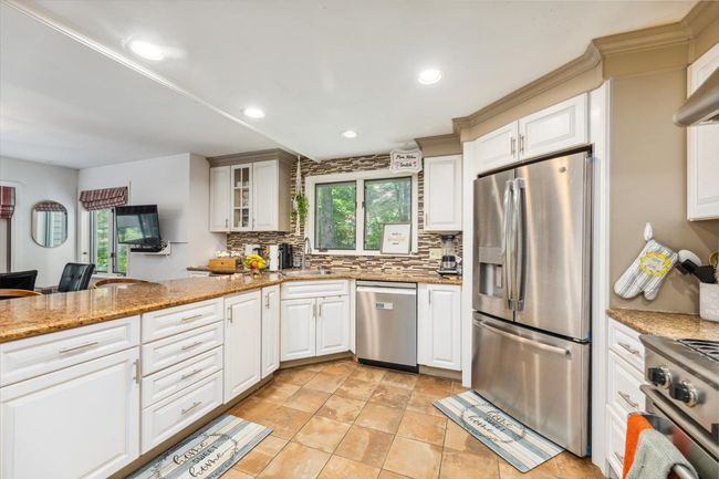 10 Cranberry Rd, House other with 5 bedrooms, 5 bathrooms and null parking in Keene NH | Image 18