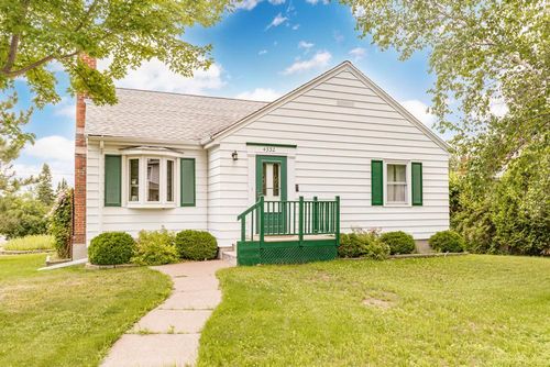 4332 Cooke St, Duluth, MN, 55804-1948 | Card Image