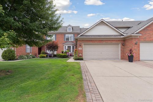 23-13360 Shire Ln, Southgate, MI, 48195-3178 | Card Image
