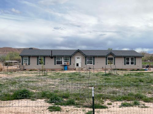 240 Horse Shoe Bend Rd, Vernal, UT, 84078-8554 | Card Image