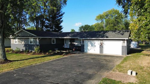 11152 Stoltz Blvd, Lawrenceville, IL, 62439-4177 | Card Image