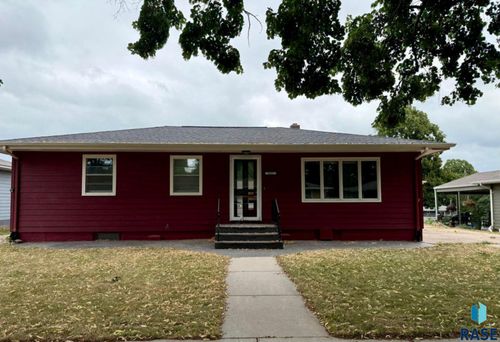 1012 W Birch Ave, Mitchell, SD, 57301-3232 | Card Image