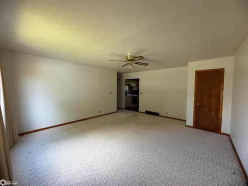 205 Kearney St, Union, IA, 50258-7731 | Card Image