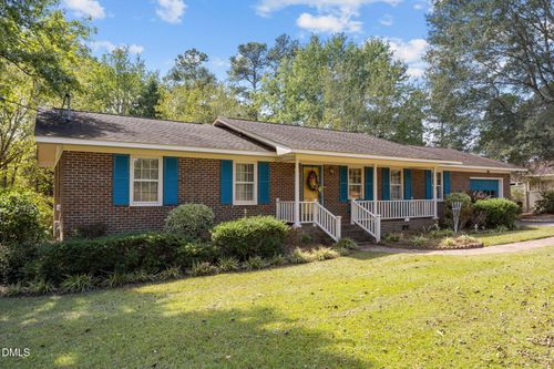 40 Pine State St, Lillington, NC, 27546-9431 | Card Image