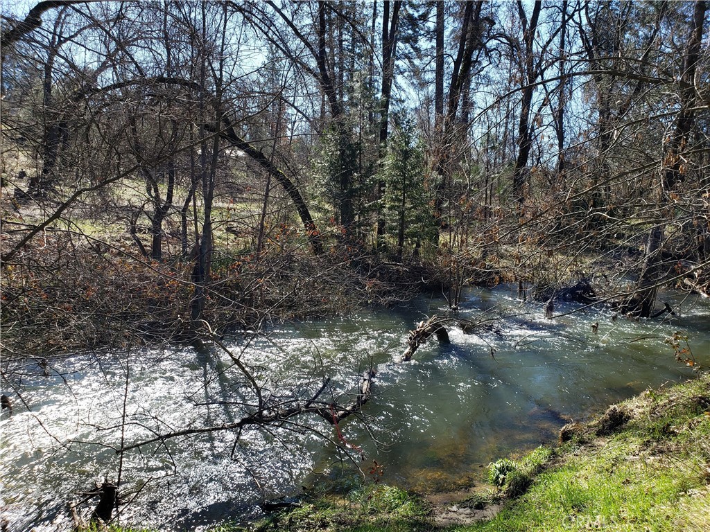 Land in North Fork 3