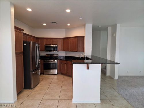 924 Maple Pines Ave, North Las Vegas, NV, 89081-6800 | Card Image