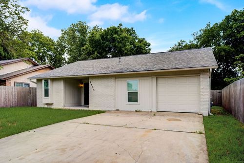 4405 Button Bend Cir, Austin, TX, 78744-2914 | Card Image