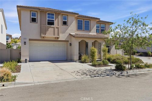 18135 Hedgerow Way, Santa Clarita, CA, 91350-5896 | Card Image