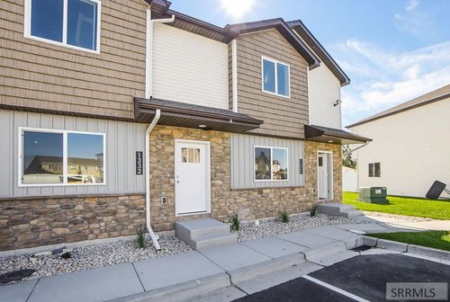 1332 Boston Ct, Idaho Falls, ID, 83402-2239 | Card Image