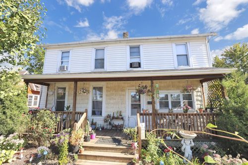18 W Center St, London, OH, 43140-1527 | Card Image