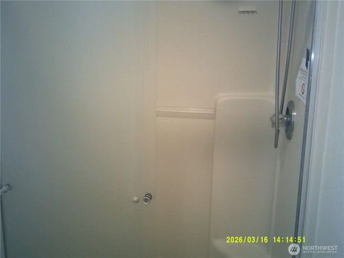 305 S 32nd Pl, Mount Vernon, WA, 98274-8907 | Card Image