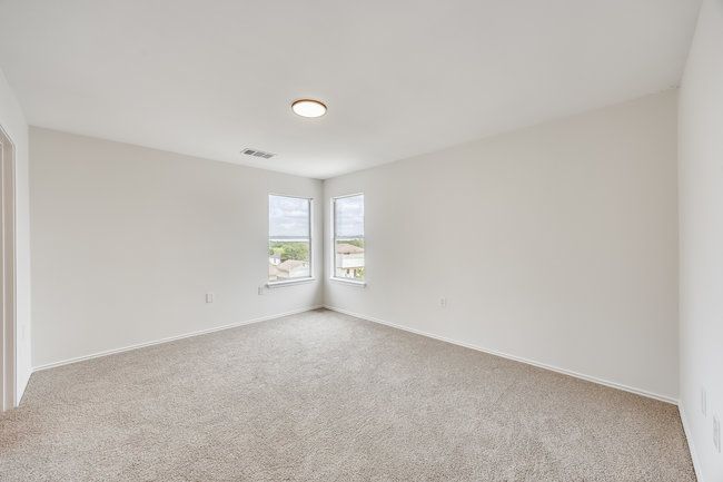 Spare room with carpet and baseboards | Image 29