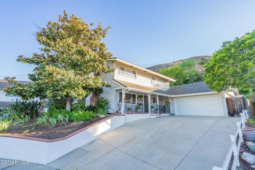 76 Robbins Ct, Simi Valley, CA, 93065-4047 | Card Image