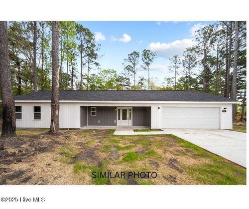 444 Huffmantown Rd, Richlands, NC, 28574-6210 | Card Image