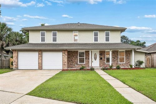 308 Glenmeade Ct, Gretna, LA, 70056-7202 | Card Image