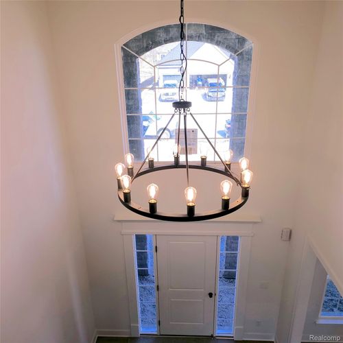 24092 Sawgrass Dr, Macomb, MI, 48042-4200 | Card Image