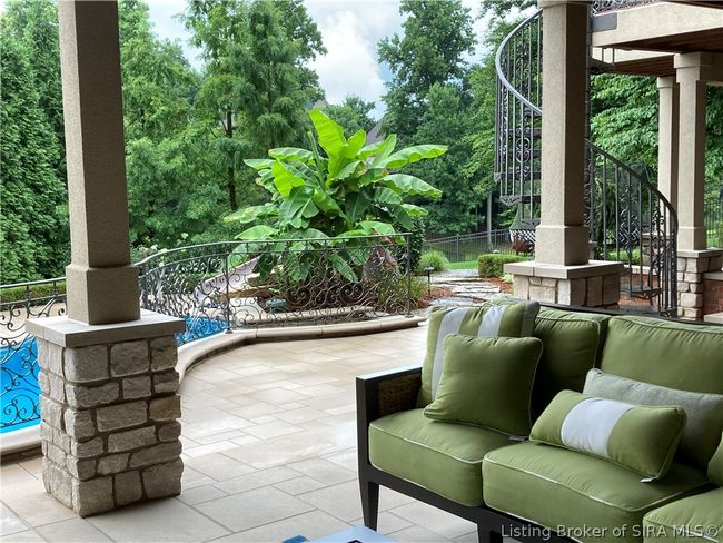 3503 Charlevoix Ct, Home with 6 bedrooms, 4 bathrooms and null parking in Floyds Knobs IN | Image 6