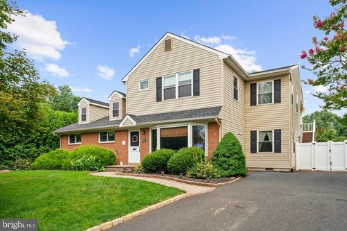 34 Butternut Dr, HATBORO, PA, 19040-1529 | Card Image