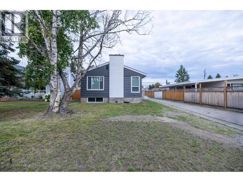 242 Lyon St S, House with 5 bedrooms, 2 bathrooms and null parking in Prince George BC | Card Image