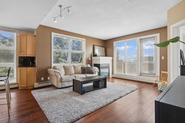 303 - 716 5 Street Ne, Condo with 2 bedrooms, 2 bathrooms and 1 parking in Calgary AB | Image 6