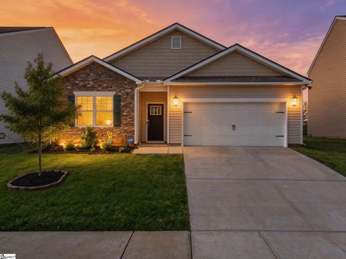 16 Oak Edge Ln, Greer, SC, 29651-5451 | Card Image