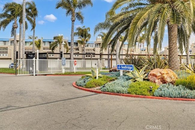 3366 Tempe Dr, House other with 2 bedrooms, 3 bathrooms and 2 parking in Huntington Beach CA | Image 53