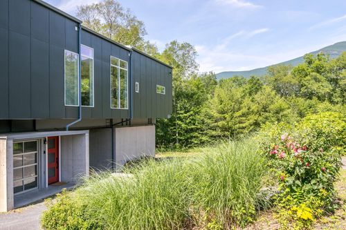 115 Band Camp Rd, Saugerties, NY, 12477-3501 | Card Image