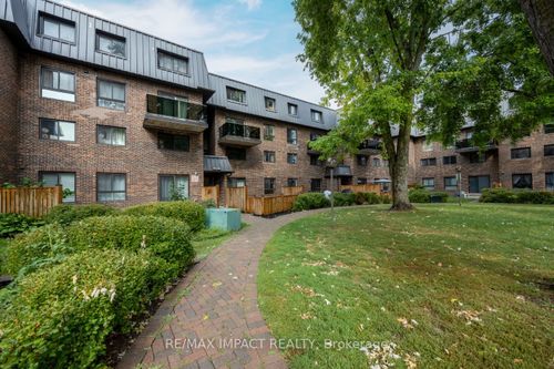 31-43 Taunton Rd E, Oshawa, ON, L1G3T6 | Card Image