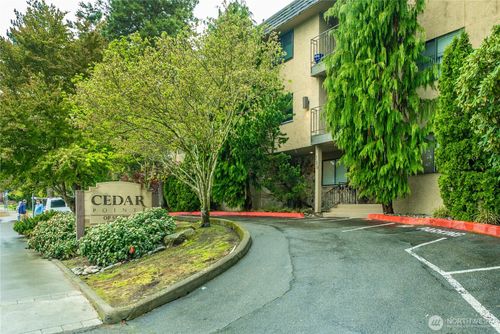 212-750 N 143rd St, Seattle, WA, 98133-9607 | Card Image